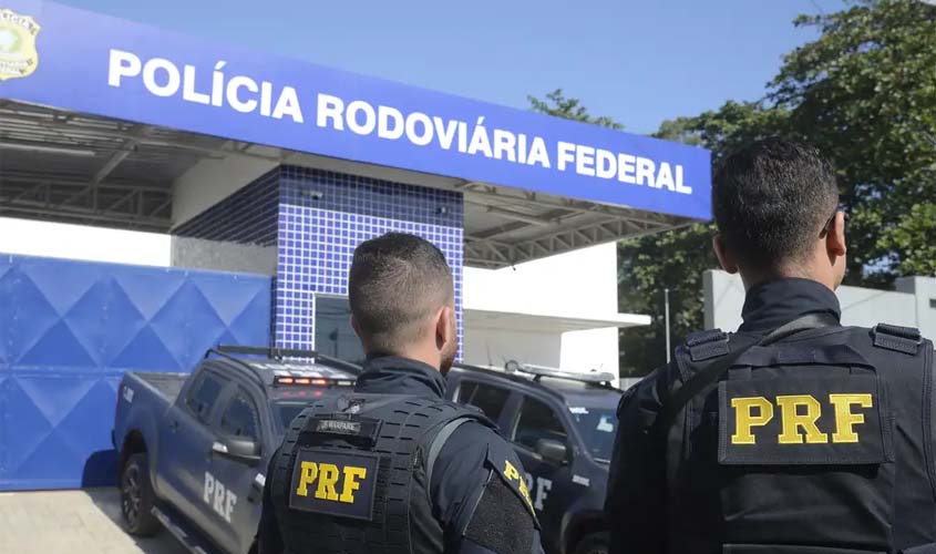 PRF intensifica fiscalização de ultrapassagens proibidas