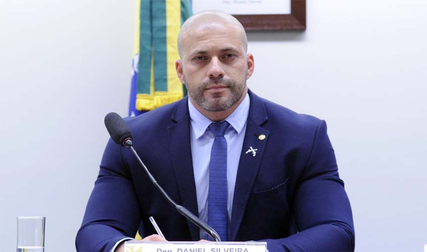 Deputado Daniel Silveira se recusa a usar tornozeleira eletrônica