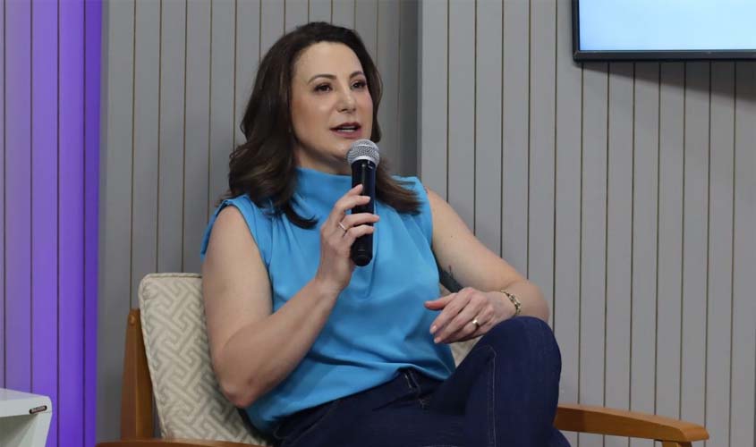 'Se uma mulher pede ajuda, ela precisa ser ouvida', diz Jaqueline Cassol sobre combate à violência contra mulher