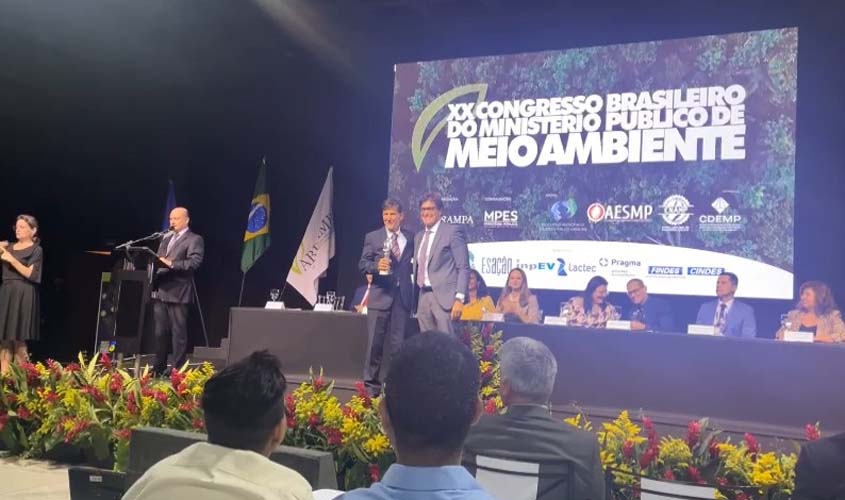 Desembargador do PJRO é homenageado por atuação em defesa do meio ambiente
