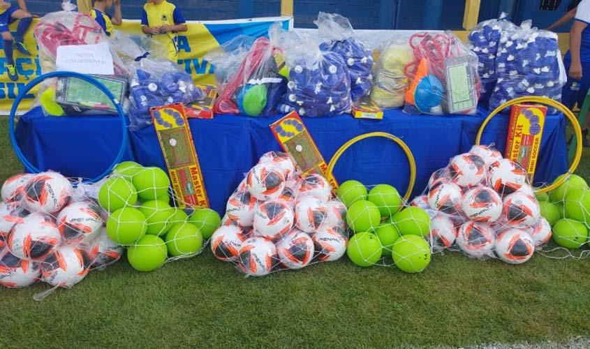 Distritos da Ponta do Abunã recebem reposição de materiais esportivos