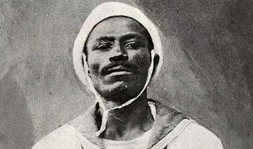 A marinha açoita a memória dos heróis de 1910