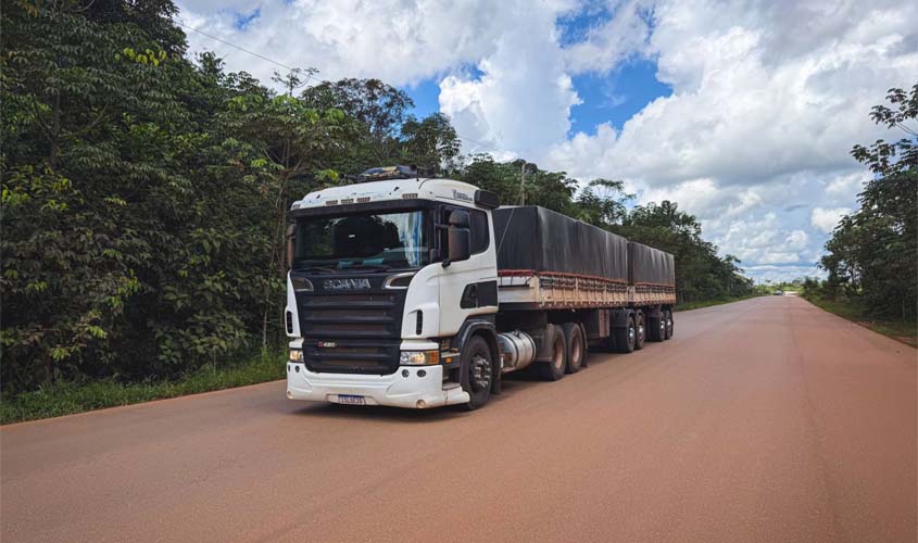 Pavimentação da Expresso Porto avança em Porto Velho