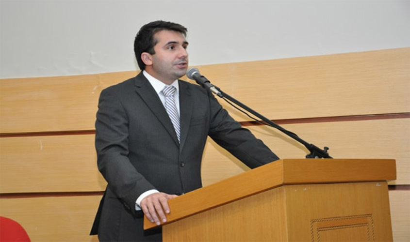 TRANSPOSIÇÃO: Diego Vasconcelos participa de reunião e assinatura e Decreto em Brasília