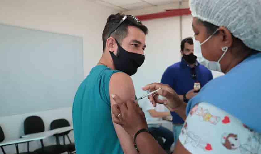 Vacinação no sábado (5) passa a atender pessoas com comorbidade a partir de 18 anos em Porto Velho