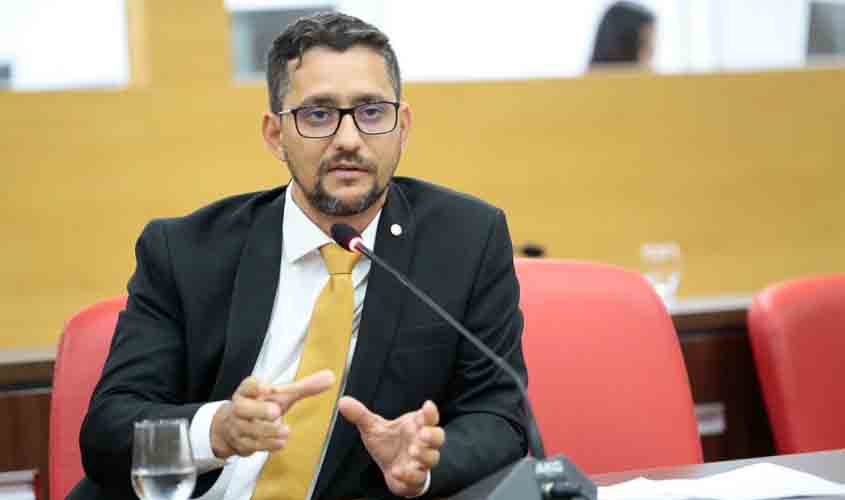 Deputado Anderson solicita informações do governo sobre prazo de envio da regulamentação da Polícia Penal para a Assembleia Legislativa