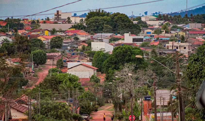 Classe empresarial destaca Governo de Rondônia pela execução do 'Tchau Poeira' no município