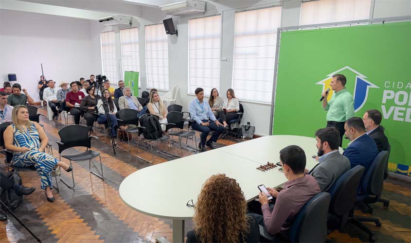 Audiência debate construção de 20 creches