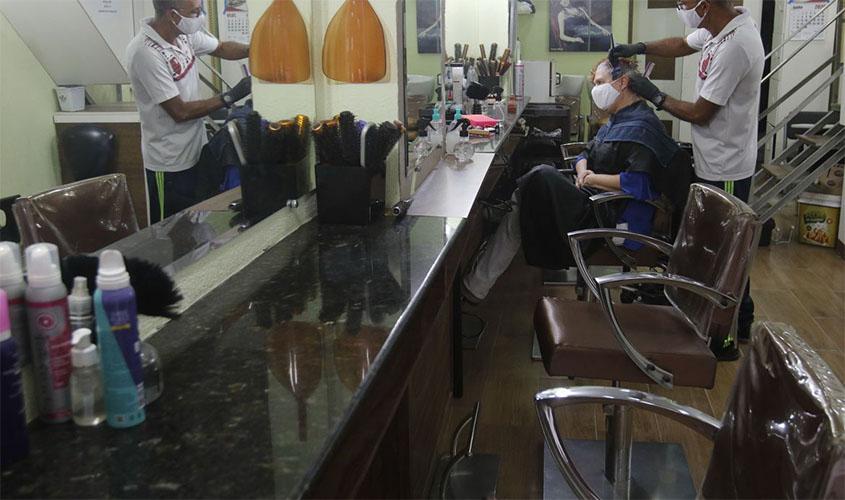 Covid-19 cansa a beleza: crise no setor força salões a se reinventarem
