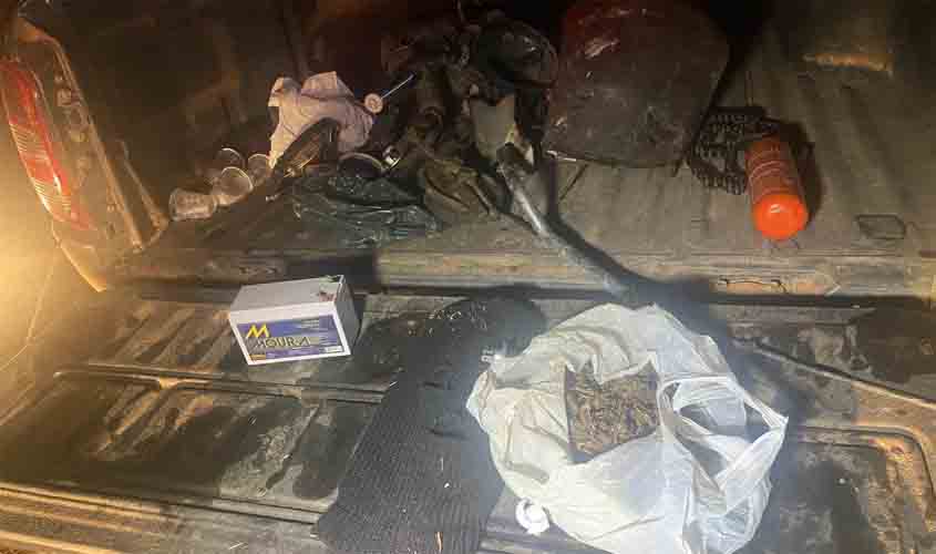 Polícia encontra explosivos em desmanche de motos roubadas após rastreador localizar o local