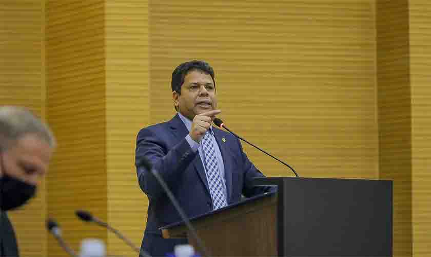Deputado Jair Montes cobra aplicação da lei que regulamenta a Polícia Penal