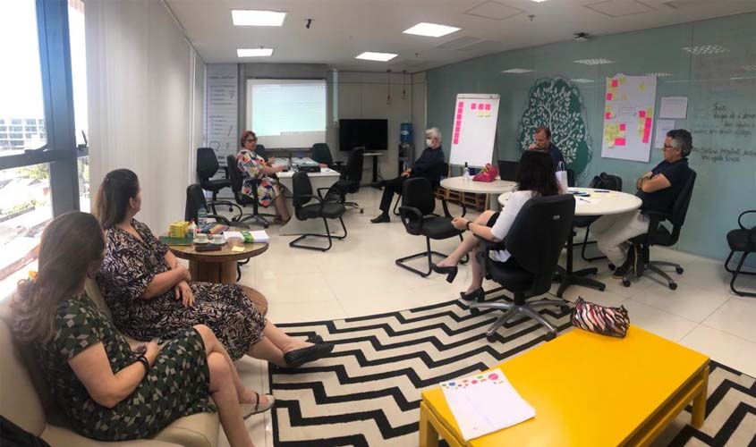 Magistrada do TJRO apresenta Ateliê de Justiça em evento sobre inovação promovido pela Enfam