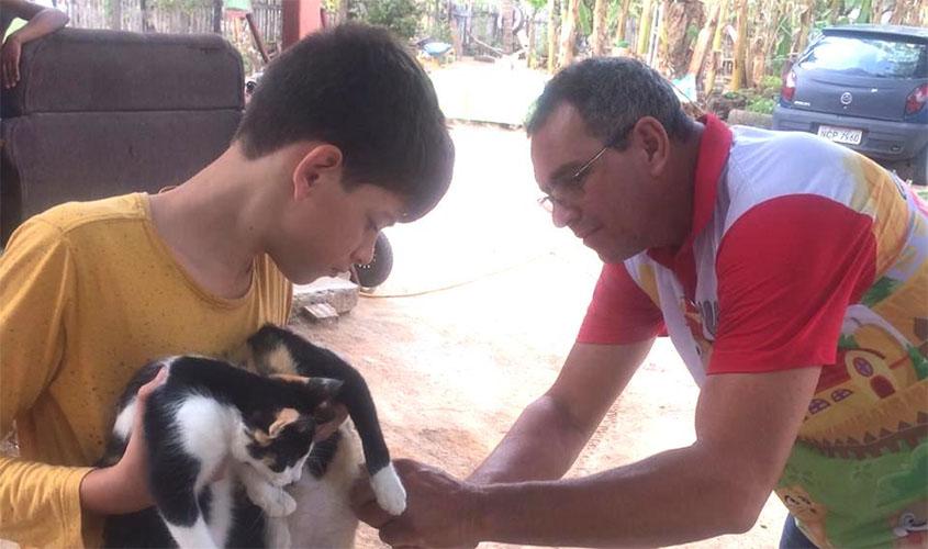 Área rural recebe vacinação contra raiva animal