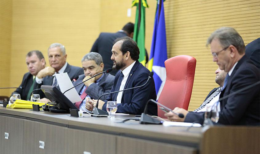 Deputados estaduais têm números de celular clonados e presidente aciona a Polícia