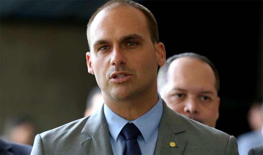 Advocacia do Senado emite parecer favorável a Eduardo Bolsonaro