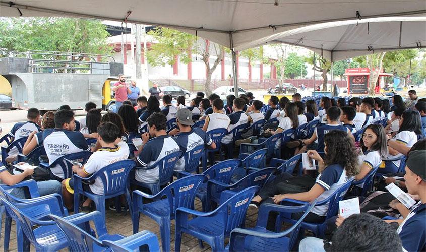 Sintero, Sinasefe e Unir realizam aula pública em defesa da educação básica e da Universidade Federal 