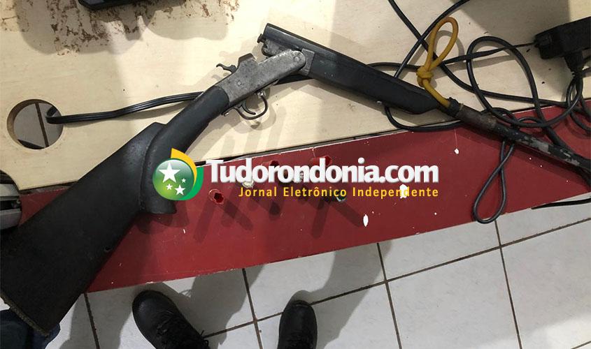 Polícia prende homem com espingarda e acusado de ameaças