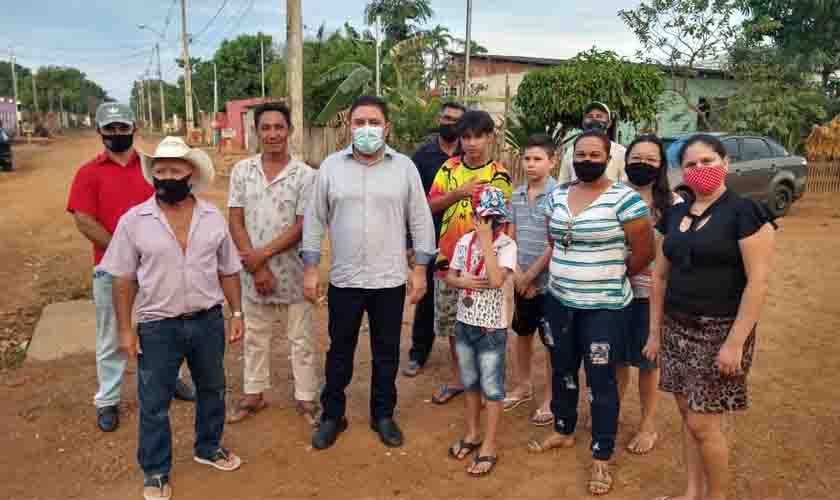 Fogaça ouve demandas dos moradores do Jardim Santana