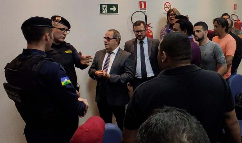 Polícia Militar de Cacoal acusada de agir com abuso de autoridade em sessão da câmara municipal de Cacoal