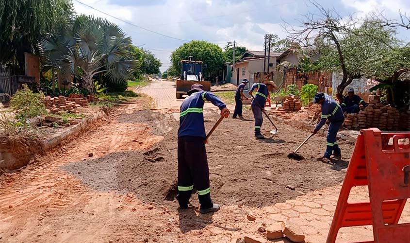 Semosp restaura bloquetes da rua Rio Guaporé, no Dom Bosco