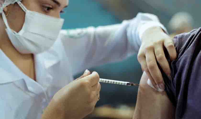 Primeira, segunda e terceira dose: veja programação da semana para vacinação contra covid-19 