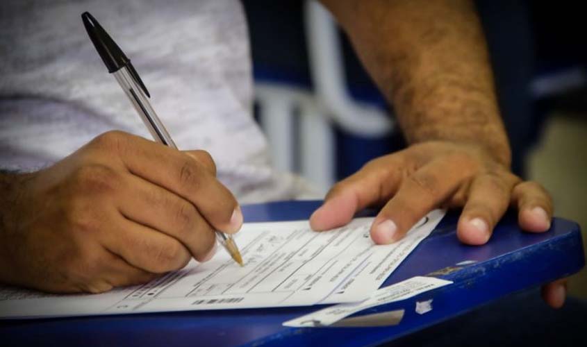 Reforma administrativa não retira direitos, afirma coordenador do grupo