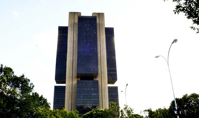 Banco Central começa a bloquear chaves Pix usadas em golpes