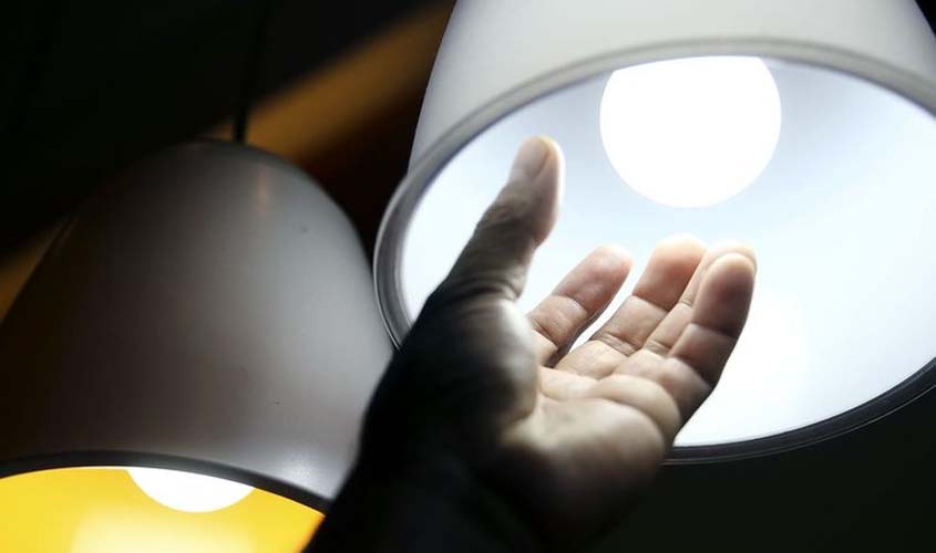 Conta de luz poderá ter aumento de mais 2,42% em 2020