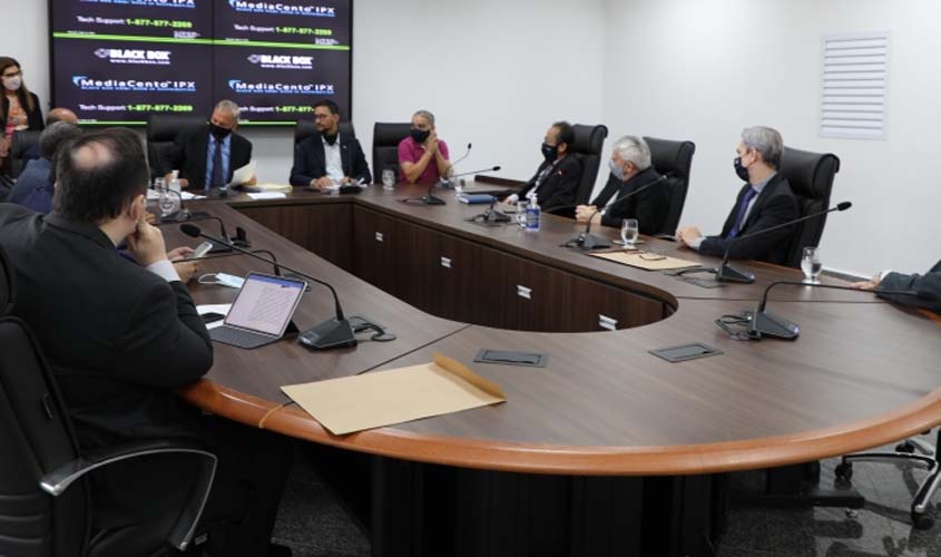 TJRO esclarece PLC 83 à Comissão de Constituição e  Justiça da ALE