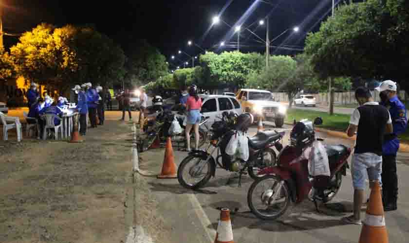 Detran e Polícia Militar promovem fiscalização ostensiva de trânsito