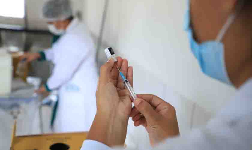 Vacina contra a covid-19 estará em 19 unidades de saúde na sexta-feira, 5