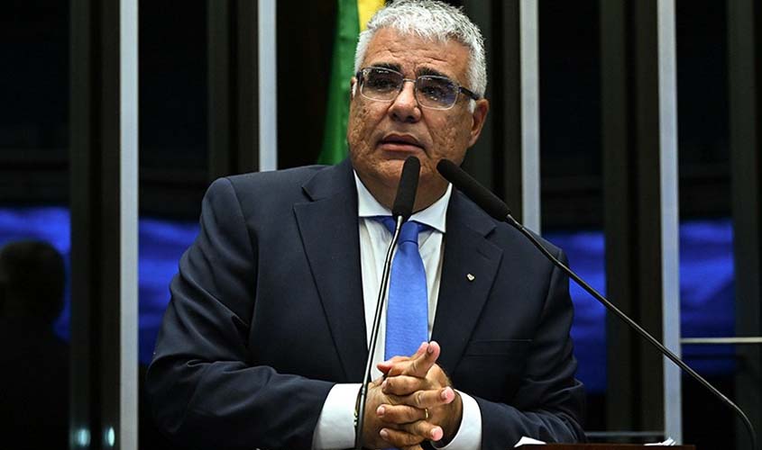 Girão aponta ‘narrativa ideológica’ do governo Lula