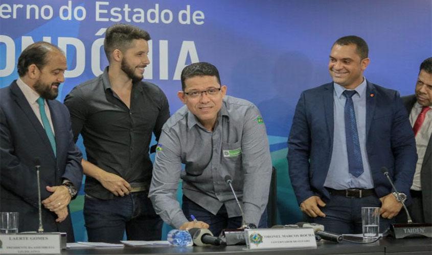 Assinada ordem de serviço para construção do Centro de Convenções e reforma do estádio Aluízio Ferreira, em Porto Velho