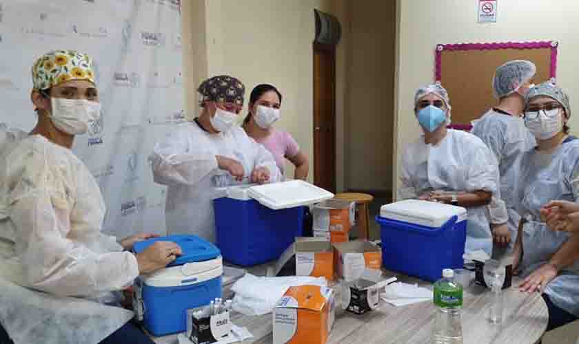 Dia “V” reúne técnicos da Agevisa e da Sesau para campanha de vacinação contra a covid-19 neste sábado (4)