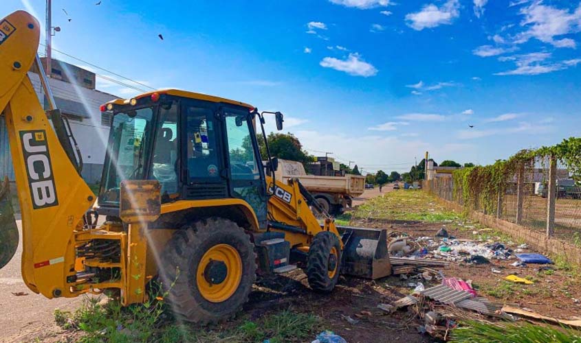 Prefeitura realiza limpeza e manutenção em diversos pontos de Porto Velho