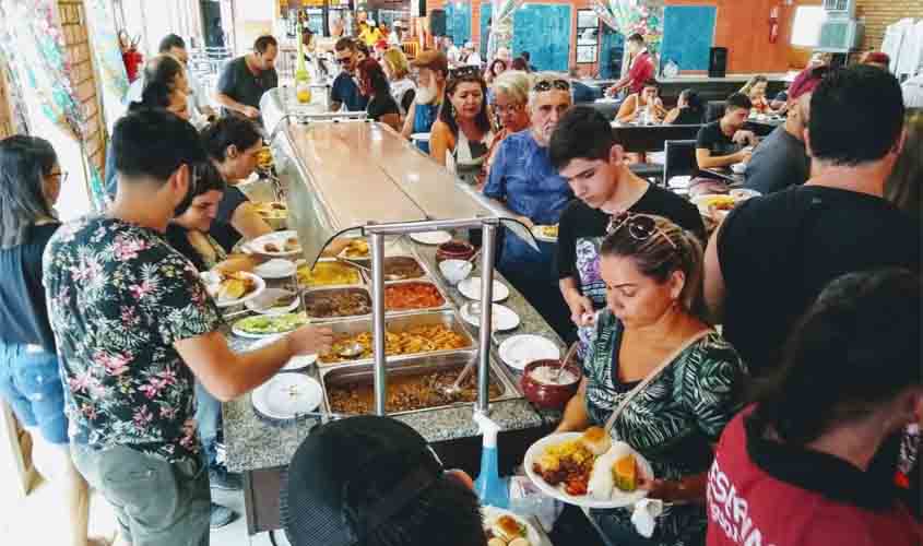 Hoje tem Comidas Nordestinas, transmissão do Brasileirão e pagode no Mercado Cultural 