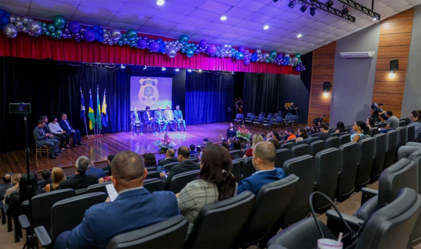 Governo de RO entrega Medalha Cícero de Souza