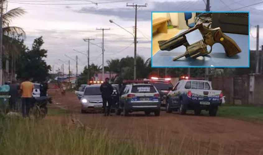 Trio é flagrado com arma de fogo em veículo no bairro Cristo Rei