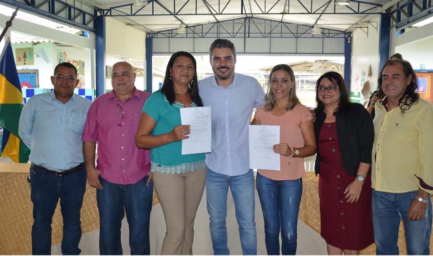 Prefeitura empossa os diretores das 26 escolas municipais. Confira a lista