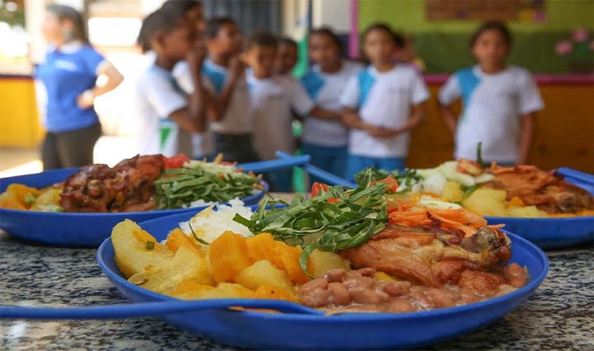 Cardápio da merenda escolar da rede estadual oferece alimentação saudável e balanceada