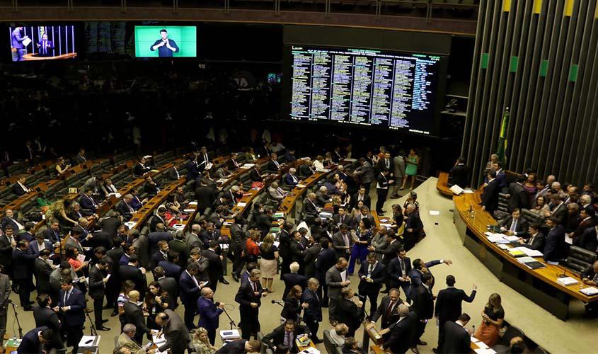 Câmara aprova PL com medidas de contenção do coronavírus no Brasil