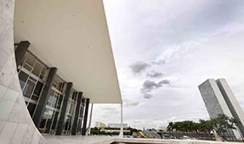 PT pede acesso de pessoas trans às especialidades médicas condizentes com suas necessidades biológicas