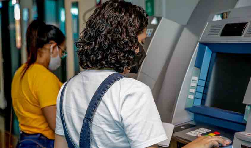 Governo beneficia cerca de 28 mil famílias com prorrogação do Programa AmpaRO