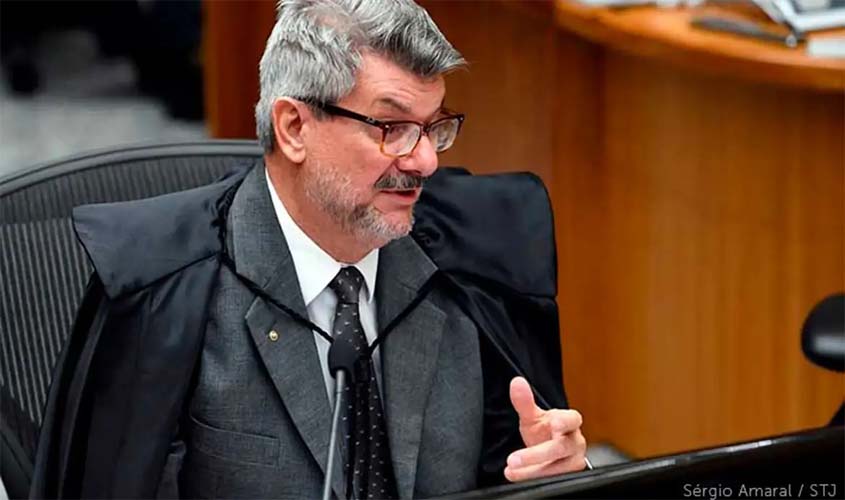 Ministro do STJ pede licença após acusação de importunação