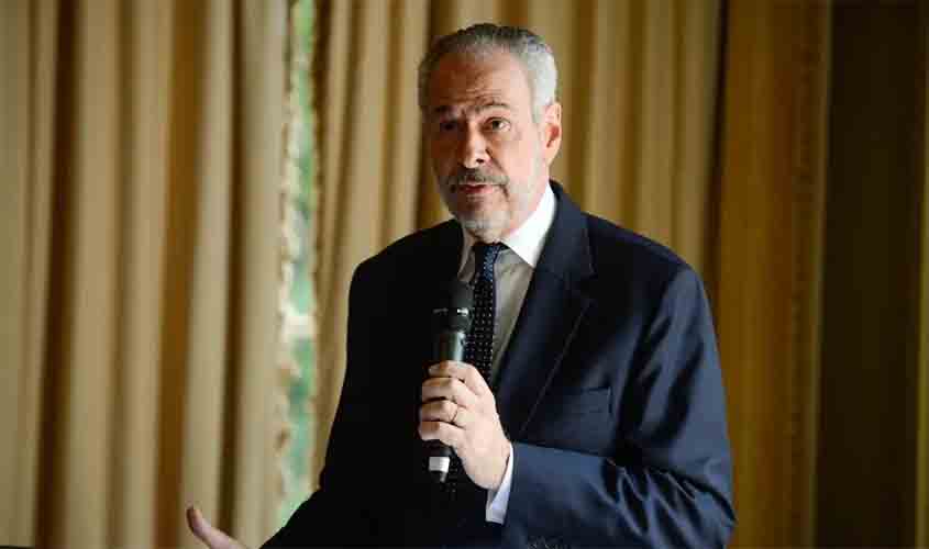 COP30 será decisiva para ações de governança climática, diz embaixador