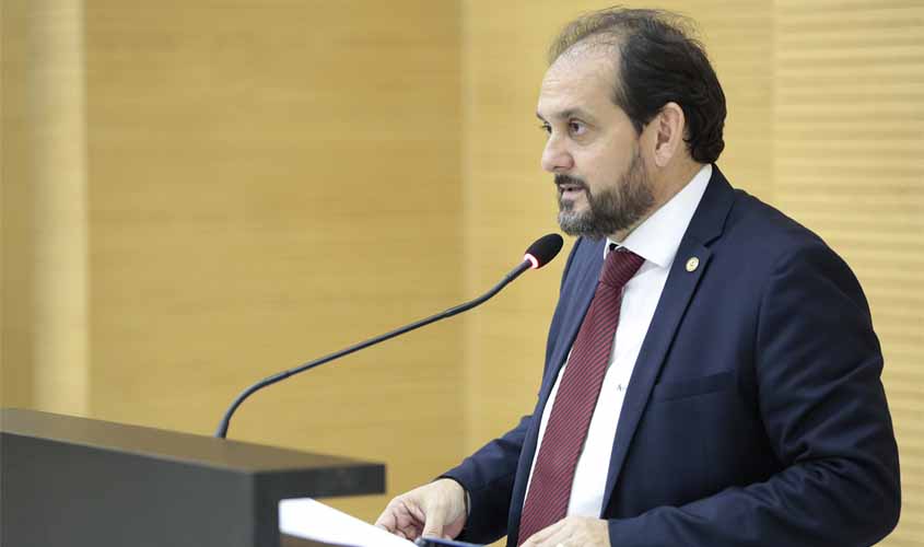 Presidente da ALE pede mais agilidade do Iperon na emissão de certidões