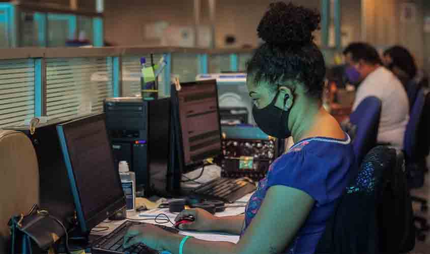 Mais 600 vagas da 2ª fase do Projeto 'Emprega Mais, Empreenda Juventude' serão divulgadas em live, nesta segunda-feira, 5