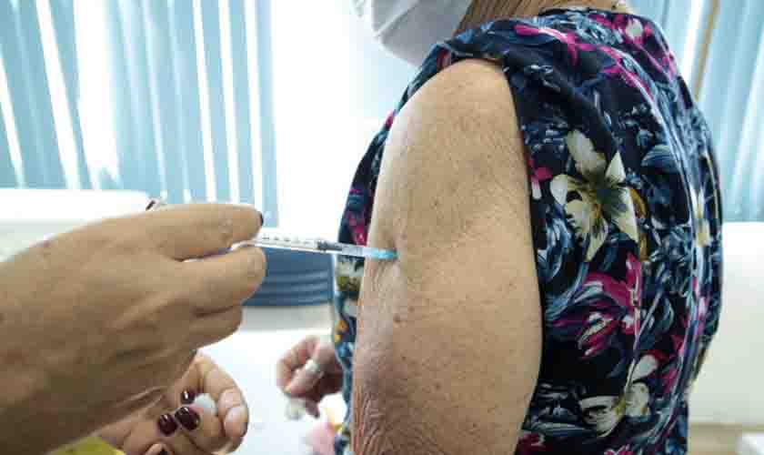 Vacinação contra a gripe, sarampo e 4ª dose contra a covid-19 iniciam em Porto Velho