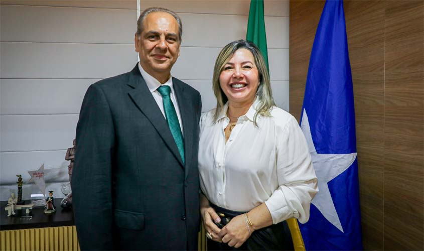 Presidente da Ameron reafirma compromisso com diálogo institucional durante visita ao TJRO