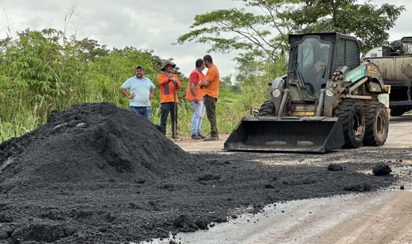 Serviços de recuperação asfáltica são executados na Rodovia-470